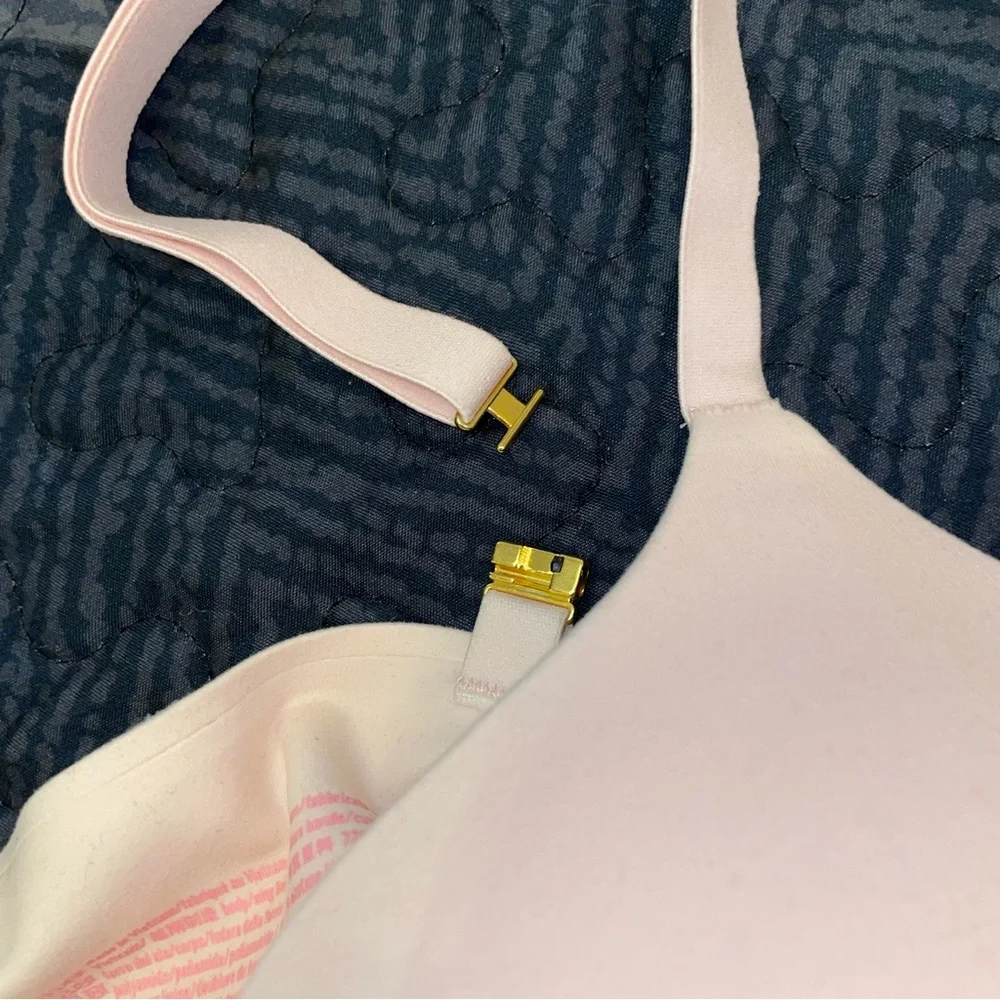 Victoria's Secret Incredible Bra Front Closure - Picture 10 of 10
